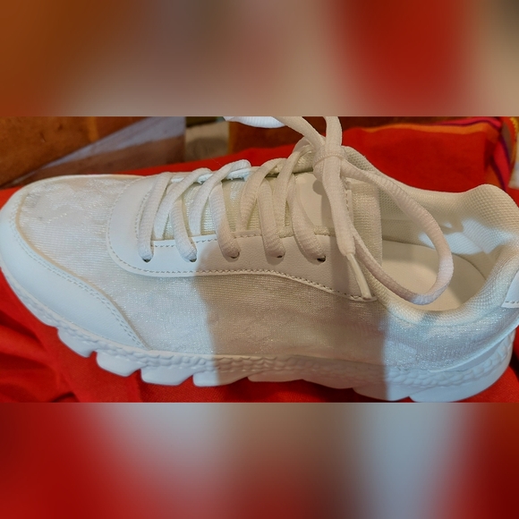 Classic White Women's Sneakers - Picture 7 of 7